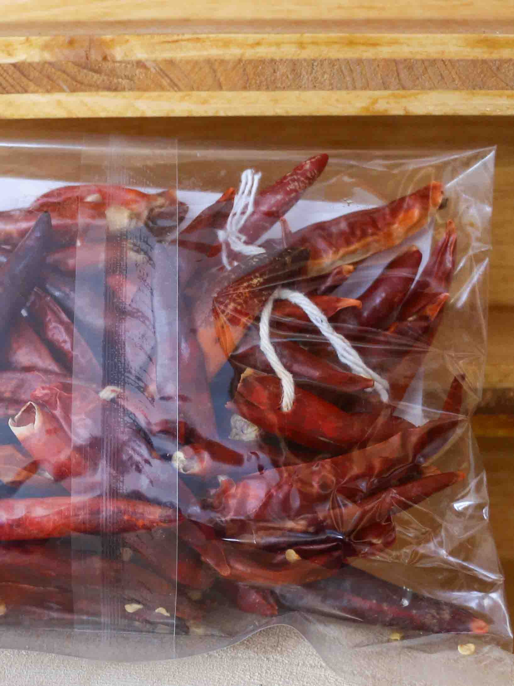 Getrocktene Chili-extra Scharf - 4 Personen – Asoss Yöresel Getrocktene Chili-extra Scharf - 4 Personen – Asoss Yöresel